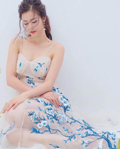 Bao năm mê kẻ mắt đậm chát, Đông Nhi vừa đổi kiểu trang điểm liền được tung hô nữ thần-1