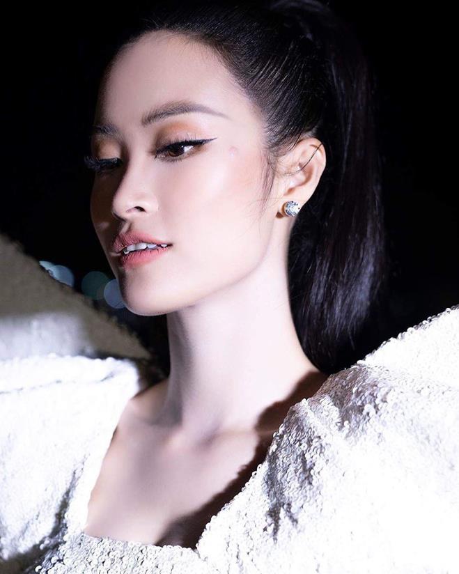 Bao năm mê kẻ mắt đậm chát, Đông Nhi vừa đổi kiểu trang điểm liền được tung hô nữ thần-8