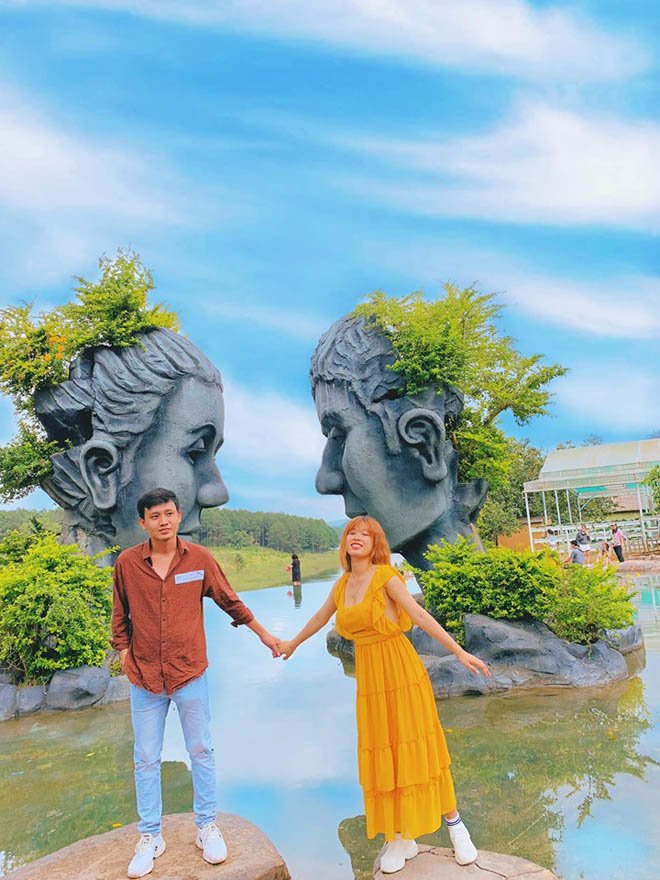 Cuộc sống của 3 cô dâu dát đầy vàng” trên người trong đám cưới sau kết hôn giờ ra sao?-6