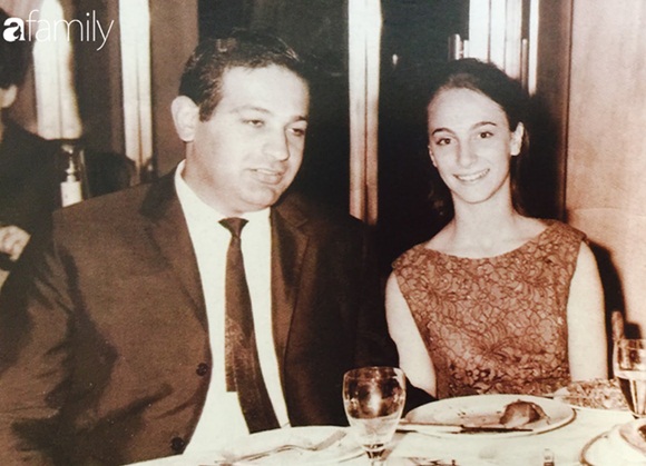 Sở hữu 64 tỷ đô la, tỷ phú từng soán ngôi Bill Gate lại chung thủy đến khó tin với người vợ sắp đặt, hành động sau khi bà qua đời mới đáng nói-1