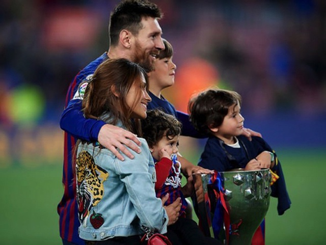 Messi khiến các cổ động viên ngưỡng mộ vì gia đình hạnh phúc-3