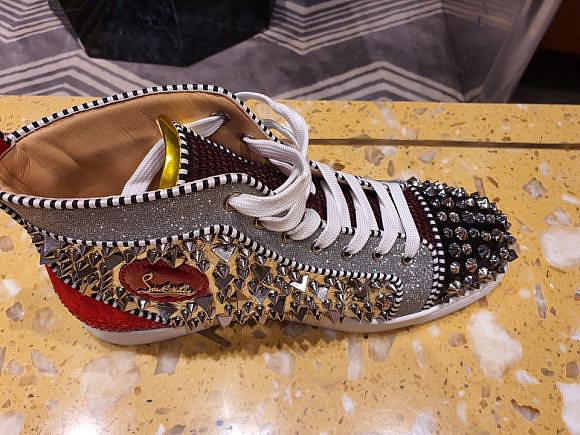 Được vợ chăm sóc, tặng quà sinh nhật sớm, Tuấn Hưng tiết lộ: ‘từ lúc em lấy vợ có con chả bao giờ đi shopping luôn’-3