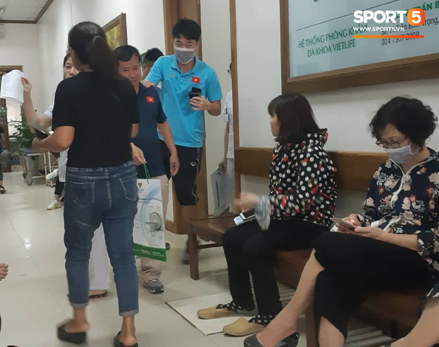 Xuân Trường chấn thương cực nặng, phải lên bàn mổ càng sớm càng tốt-1