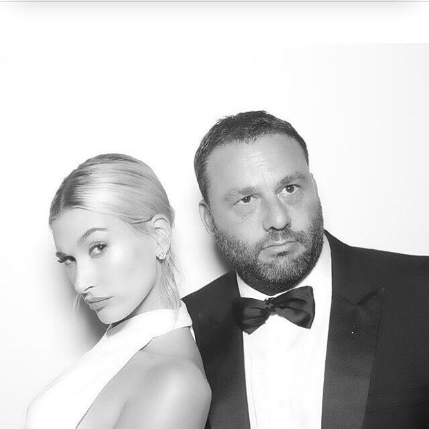 Đám cưới thế kỷ của Justin Bieber: Cô dâu chú rể cuối cùng đã lộ diện, xúc động tuyên thệ Con đồng ý trước 154 khách mời-10