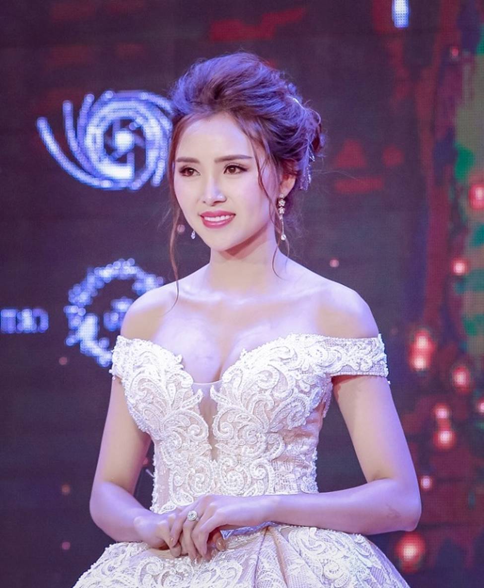 Hoa khôi hôn bạn diễn trước mặt bạn trai trên truyền hình, đời thực ra sao?-8