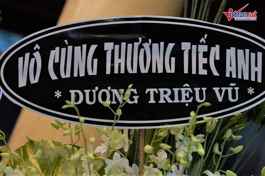 Chú chó của nghệ sĩ Xuân Hiếu bỏ ăn, nằm phục bên linh cữu chủ-10