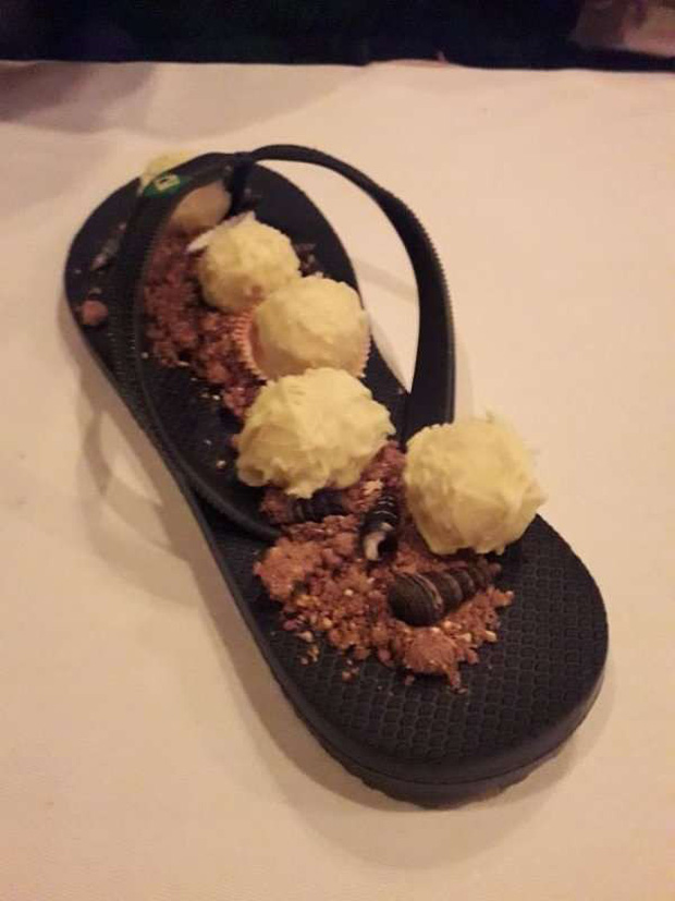 Những pha trình bày món ăn như… muốn đuổi khách đi của các nhà hàng dị” nhất thế giới, cẩn thận xem xong nghẹn”!-5