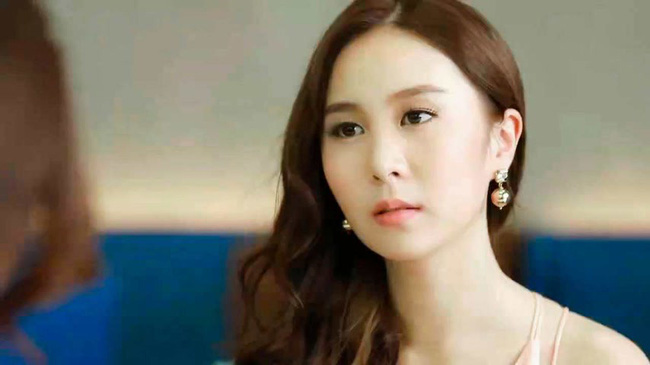 Người thứ ba đến đòi vợ nhường chồng nhưng tới khi được trao tận tay thì cô ả lại xanh mặt chạy thẳng không dám nhận-1