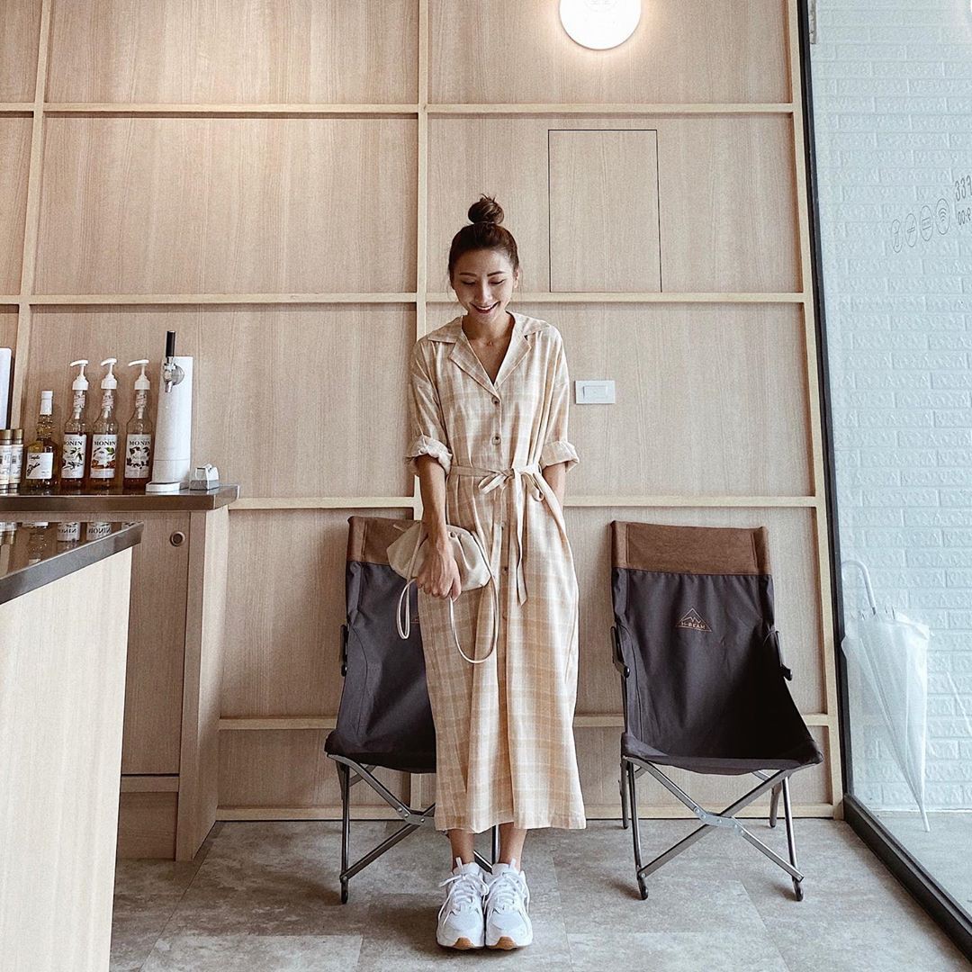 Cứ cho là giày sneakers mix kiểu gì cũng ổn đi, nhưng bạn sao có thể làm ngơ trước 4 cách diện đẹp mê này-8