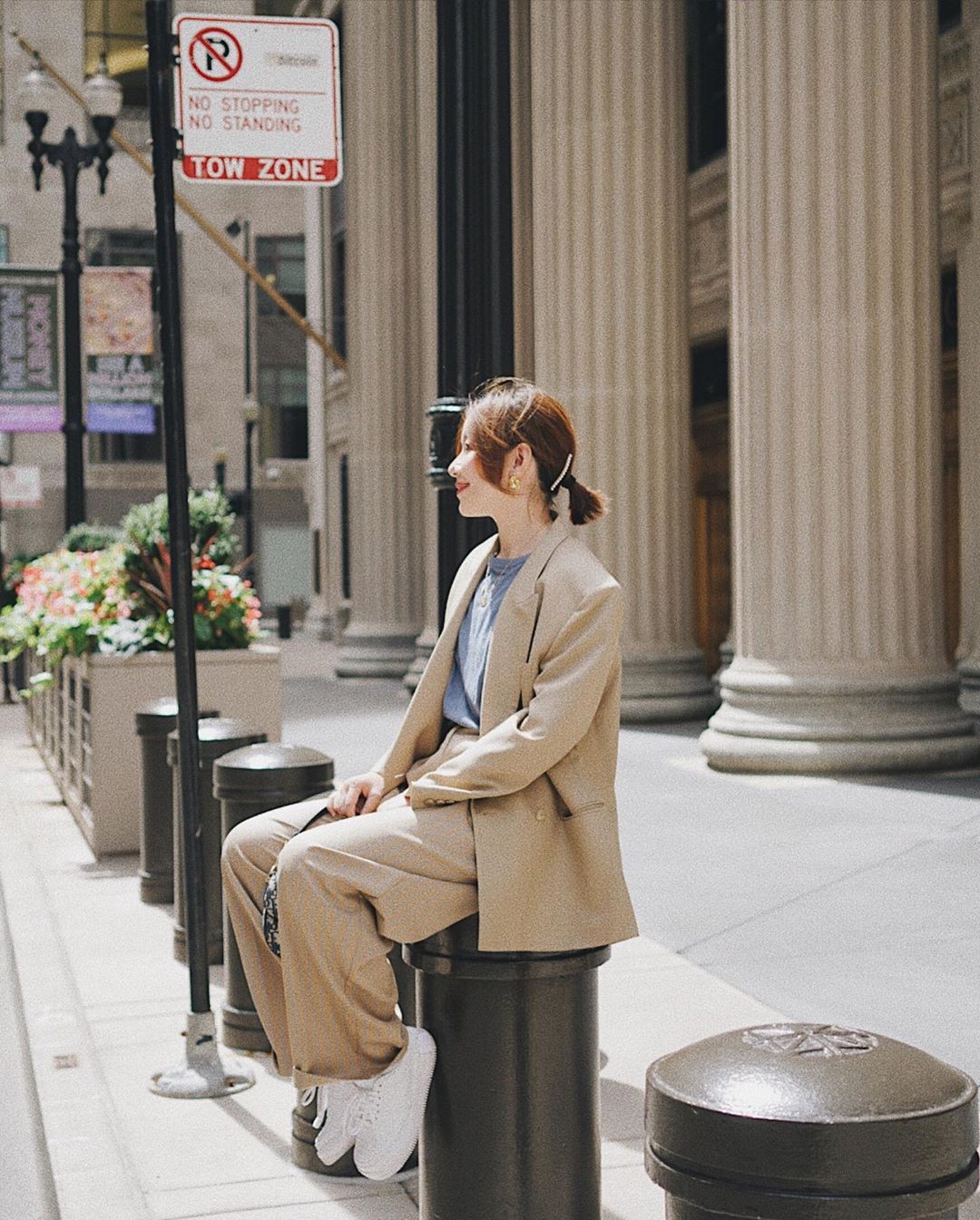 Cứ cho là giày sneakers mix kiểu gì cũng ổn đi, nhưng bạn sao có thể làm ngơ trước 4 cách diện đẹp mê này-11