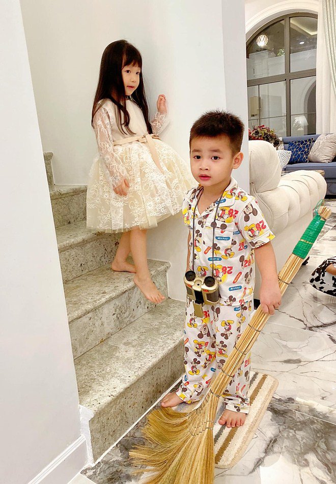 Cả vợ cả chồng nhà Đăng Khôi mải mê nấu ăn nhưng nhân vật cuối cùng cũng gây chú ý-10