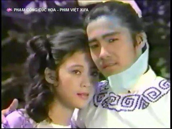 Lý Hùng: Quý ông 50 tuổi giàu có bậc nhất showbiz ở vậy để chăm sóc mẹ già-1