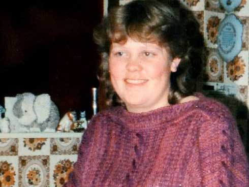 Khám phá con đường mòn tràn ngập búp bê ma ám không khác gì phim kinh dị, ai đi qua cũng phải rùng mình-10