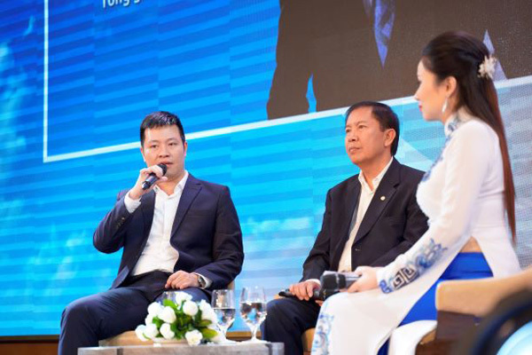 Nhiều người trẻ từ nước ngoài về Việt Nam học phi công-6