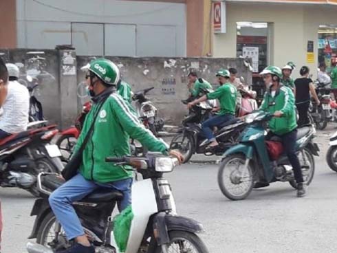 Vụ tài xế Grab mất tích sau khi mượn xe máy bạn cùng phòng ở Hà Nội: Đã cắm xe, vào Sài Gòn trốn nợ-2