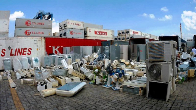 Cảnh báo: Máy lọc không khí hàng Nhật bãi bốc cháy ngùn ngụt và nguyên nhân không phải ai cũng biết-5