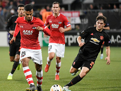 Rashford mở tỷ số cho MU trong pha bóng tranh cãi-2