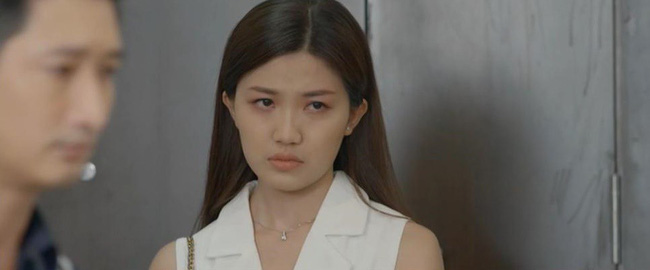 Hoa hồng trên ngực trái tập 18: Thái xắn tay áo, giặt đồ lót cho Trà tiểu tam-6