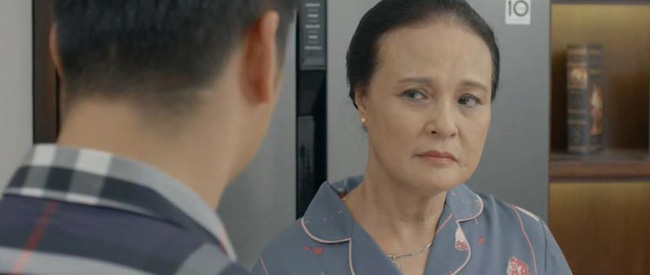 Hoa hồng trên ngực trái tập 18: Thái xắn tay áo, giặt đồ lót cho Trà tiểu tam-8