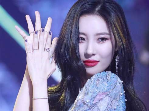 Nữ nhân sinh vào 3 năm này, 2019 được sao cát tinh chiếu mệnh, những tháng cuối năm có quý nhân phù trợ, hóa hung thành cát
