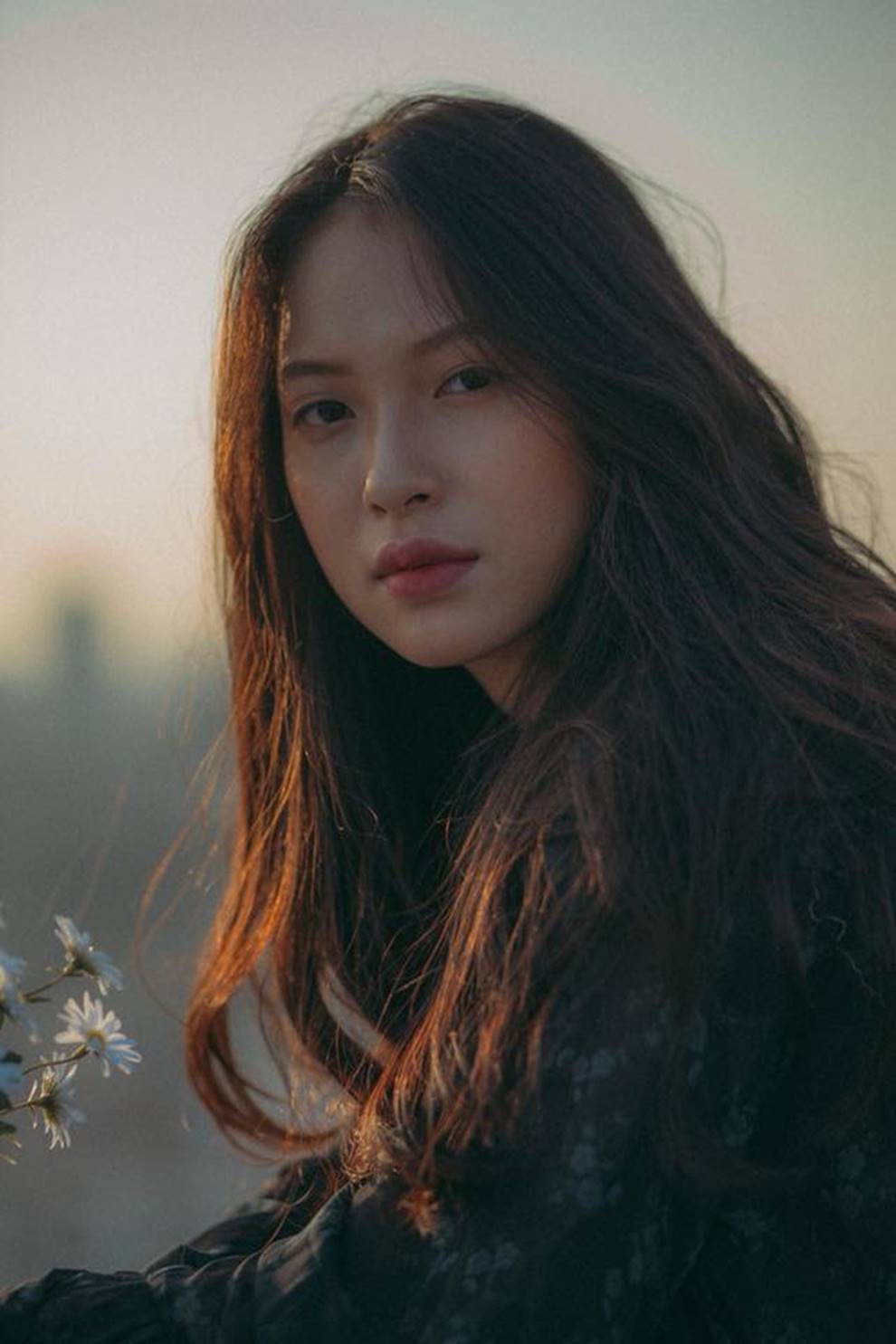 Nữ sinh 1999 ngồi trên ghế chủ toạ với vai trò Thẩm phán khiến dân tình xôn xao vì vừa xinh xắn vừa quá đỗi tài năng-13