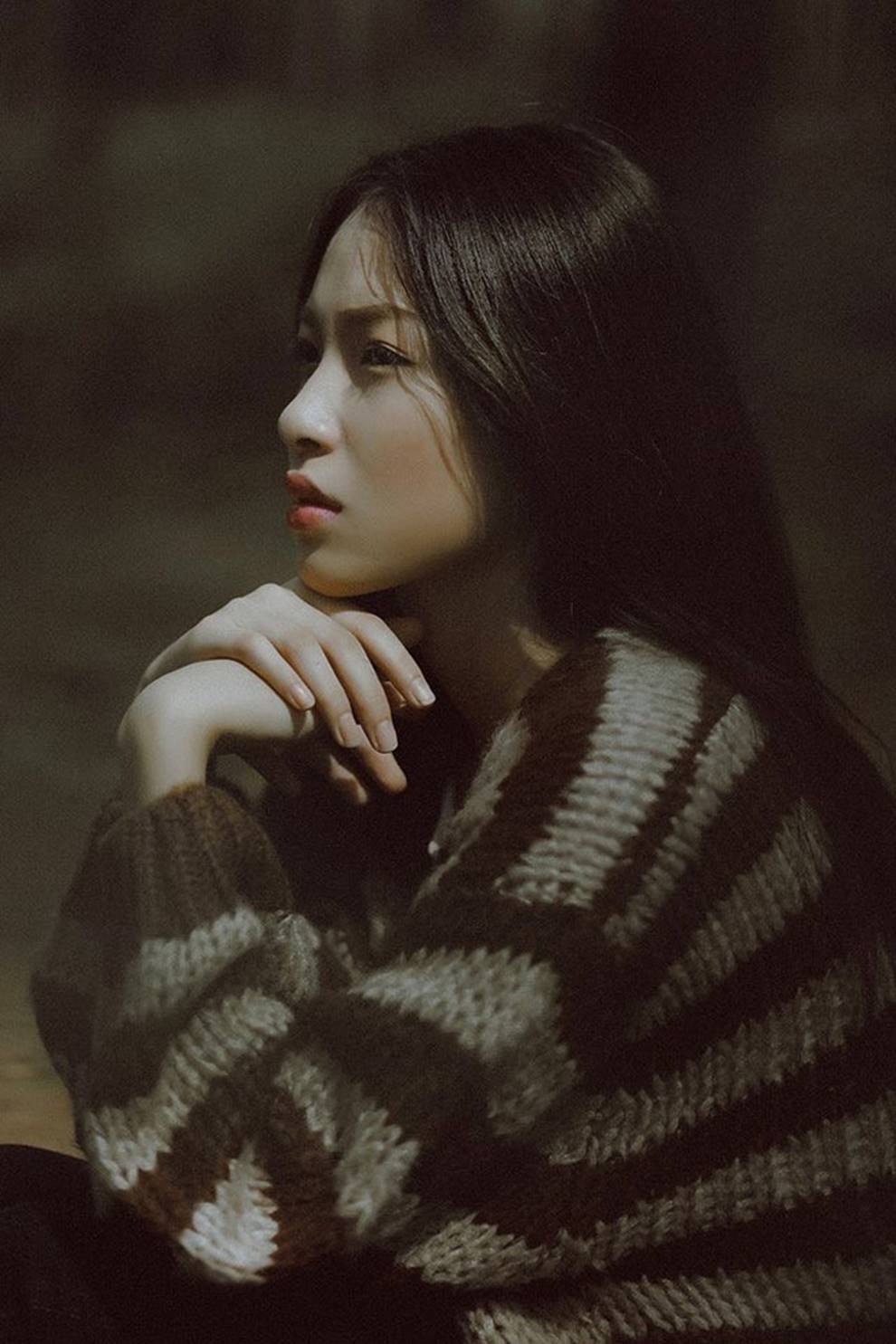 Nữ sinh 1999 ngồi trên ghế chủ toạ với vai trò Thẩm phán khiến dân tình xôn xao vì vừa xinh xắn vừa quá đỗi tài năng-15