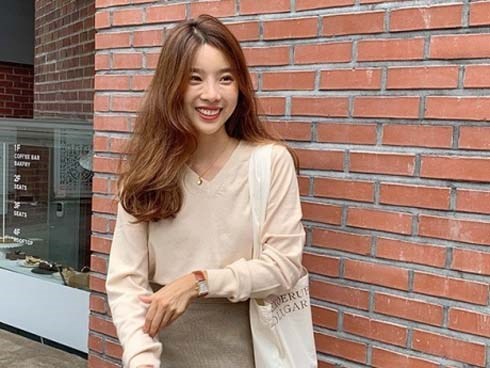 Muốn mặt Vline hơn không chỉ có làm đẹp mà còn có mẹo mặc đẹp nữa đấy!