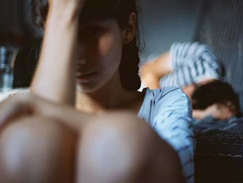 Vợ kiện chồng 13,5 tỷ đồng vì cưới 6 năm mới biết anh ta... đồng tính-2