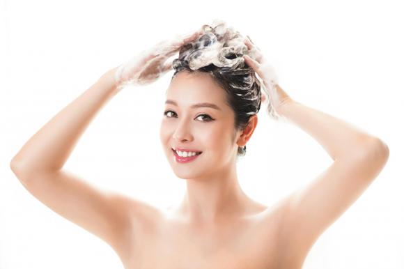 Mang thai lần 4, Hoa hậu Jennifer Phạm vẫn xinh đẹp rạng ngời ở tháng thứ 6 thai kỳ-4