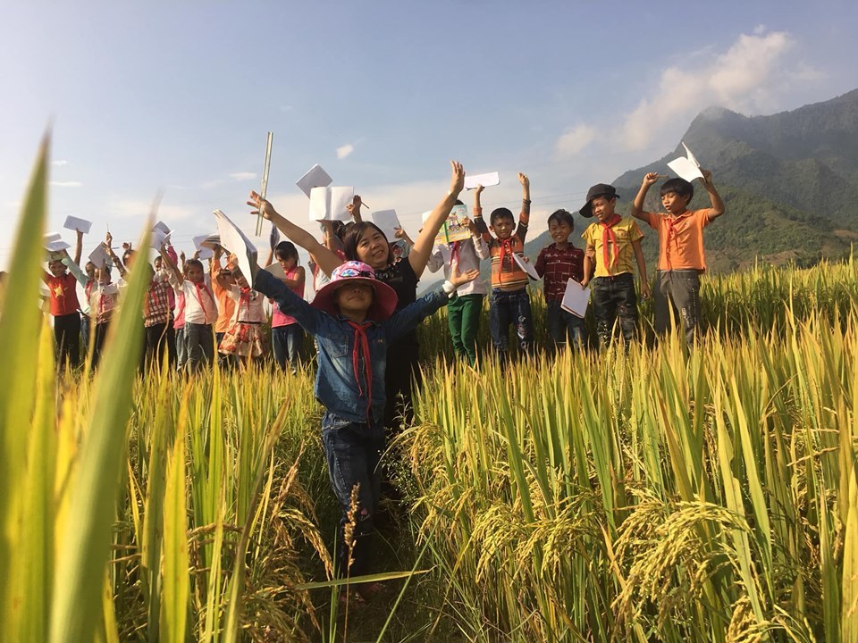 Tiết học ngập sắc vàng khiến trẻ em phố thị khát khao-3