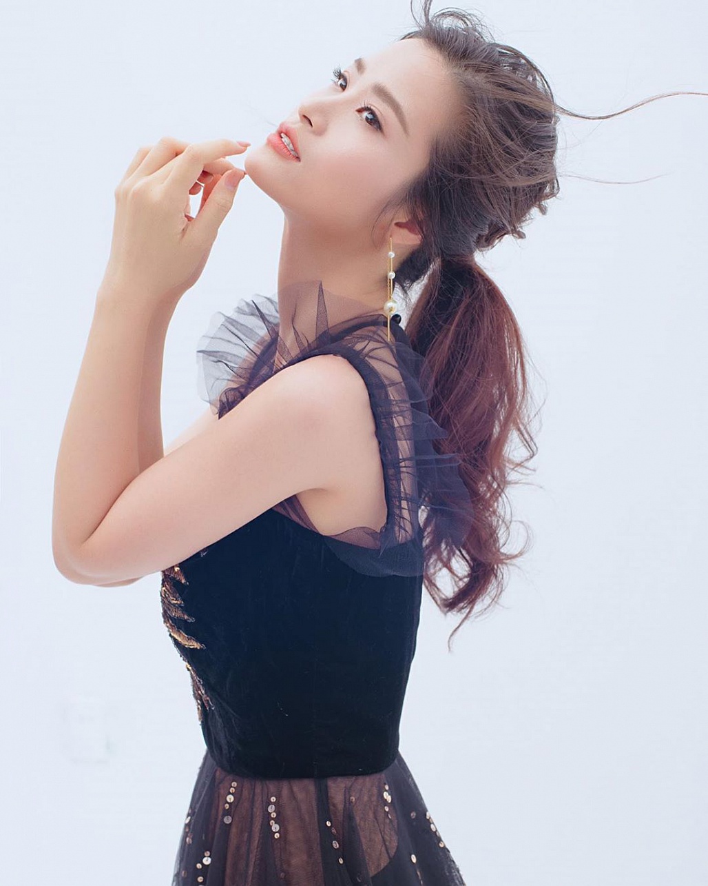 Đông Nhi tiếp tục tung bộ hình đẹp xuất sắc ngay sát ngày cưới-2