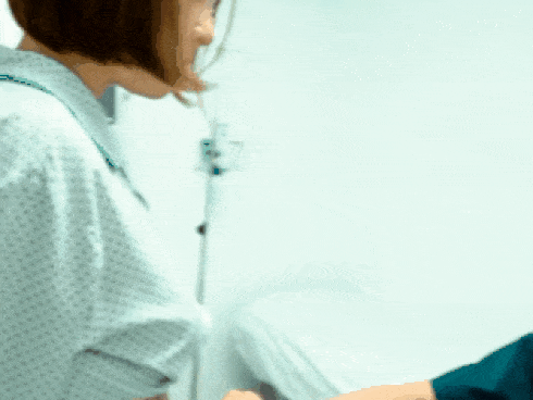 Nửa năm sau scandal, hot girl Trâm Anh công khai hút mỡ bụng và tái xuất bằng loạt động thái cực khó hiểu-1