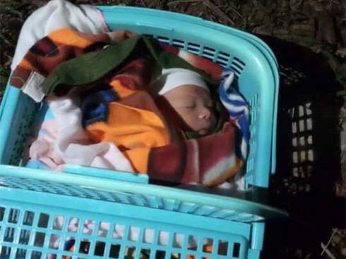 Chôn cất nam thanh niên bị tai nạn được 3 ngày, 2 gia đình ở Hà Nội đến xin nhận người thân-2