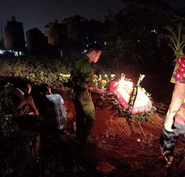 Chôn cất nam thanh niên bị tai nạn được 3 ngày, 2 gia đình ở Hà Nội đến xin nhận người thân-1