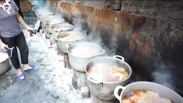 Cá kho phố cổ bỗng hot đến lạ: Thi nhau review, người không thích cá còn ăn thường xuyên vì cuốn mồm-3