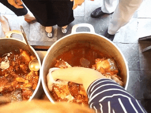 Cá kho phố cổ bỗng hot đến lạ: Thi nhau review, người không thích cá còn ăn thường xuyên vì cuốn mồm-5