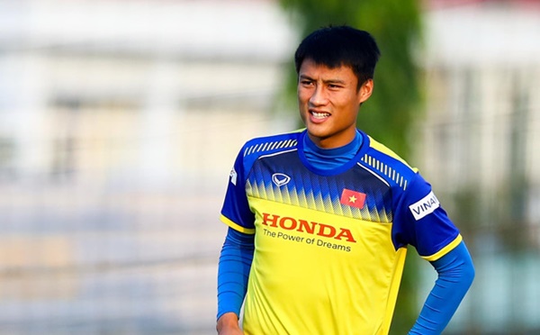 Mạc Hồng Quân và 8 cầu thủ chia tay tuyển Việt Nam-1