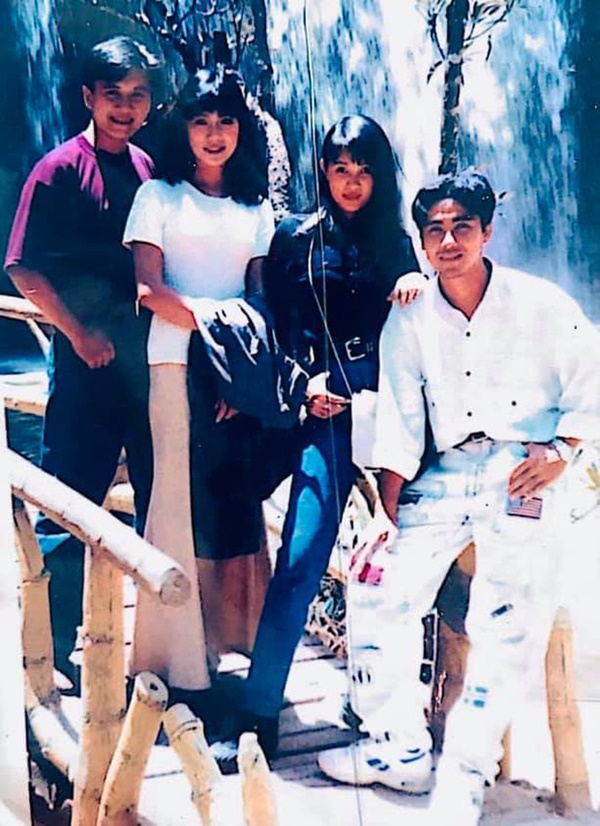 Xúc động hình ảnh Quyền Linh cùng bạn bè đến thăm mộ nhân 23 năm ngày mất của Lê Công Tuấn Anh-3