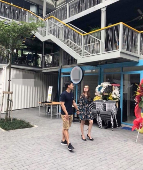 Yến Nhi đăng hình chị gái mặc váy trắng đầu đội voan trắng, nghi vấn Yến Trang chuẩn bị lấy chồng đại gia?-2