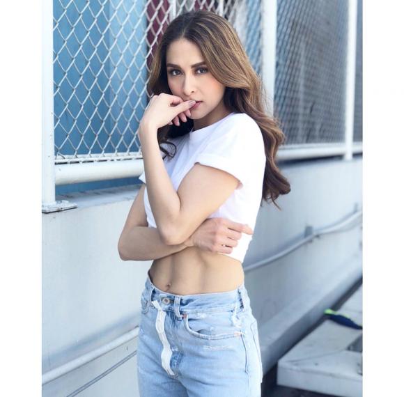 Vẫn giữ được nhan sắc đỉnh cao, nhưng mỹ nhân đẹp nhất Philippines lại liên tục bị chỉ lỗi mặc đồ khiến nhan sắc tụt hạng-5