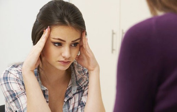 Mua cho mẹ cái áo 500 nghìn đã bị chồng mắng ngay trong siêu thị, tôi đưa ra tin nhắn ngân hàng gửi đến khiến anh nhục nhã cúi gằm mặt-1