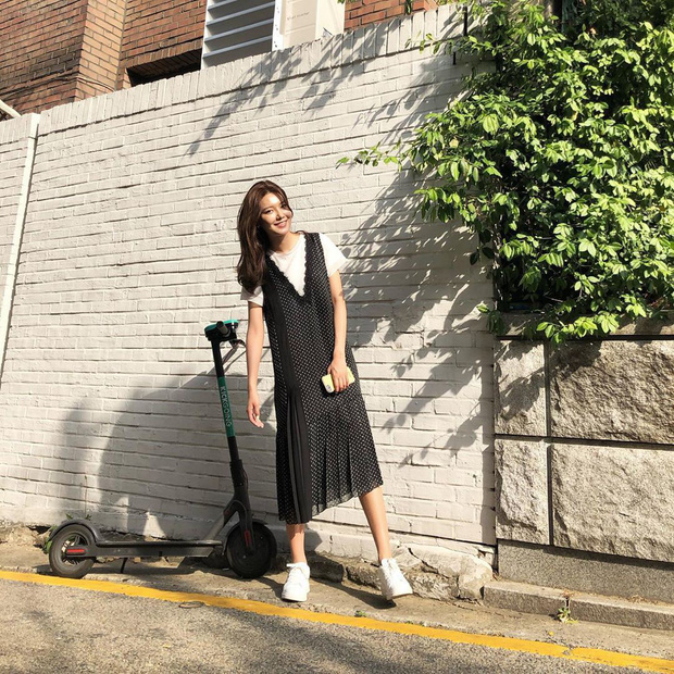 Biết 5 mẫu váy được sao Hàn mê tít, chị em có bỏ nửa tháng lương ra sắm bằng hết cũng đáng-1