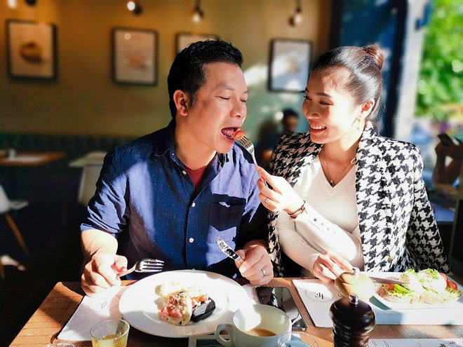 Shark Hưng đã giỏi và giàu lại còn nấu ăn ngon, vợ đẹp kém 16 tuổi cũng đảm không vừa-8