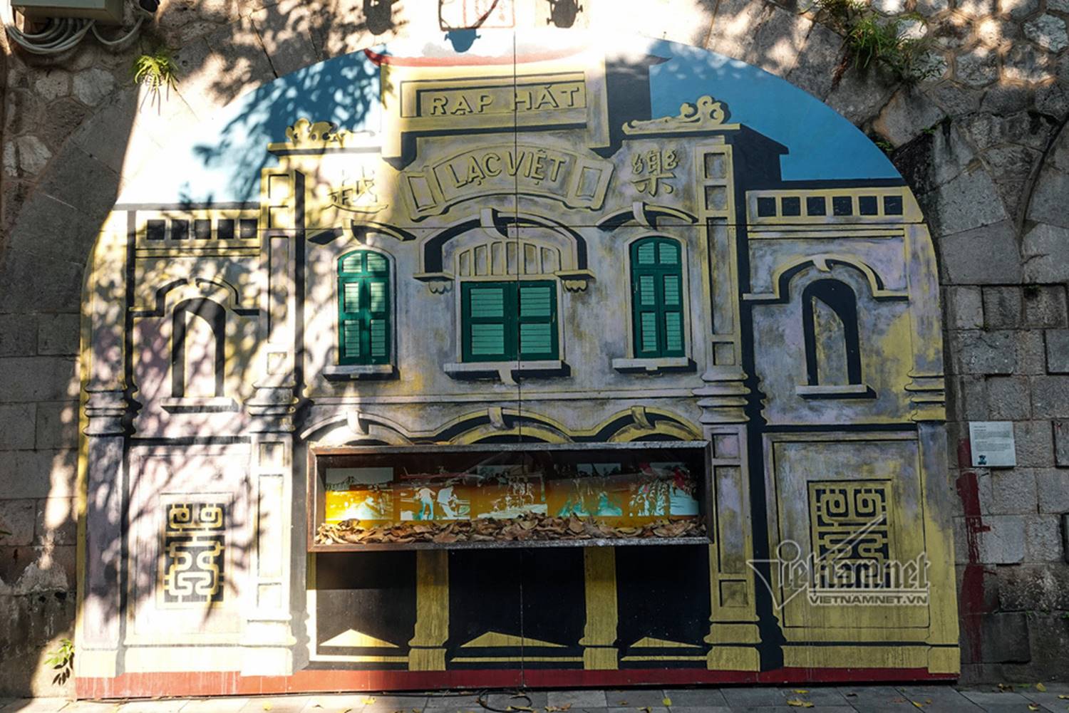 Hà Nội xưa đẹp lạ qua tranh bích họa trên phố-3