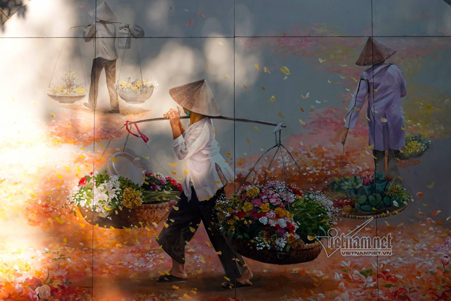 Hà Nội xưa đẹp lạ qua tranh bích họa trên phố-5