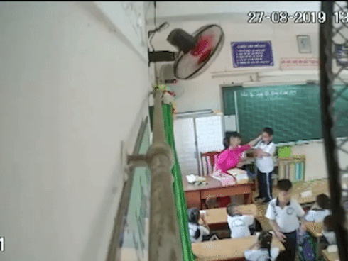 Cô giáo tại TP.HCM đánh, mắng chửi hàng loạt học sinh trong lớp