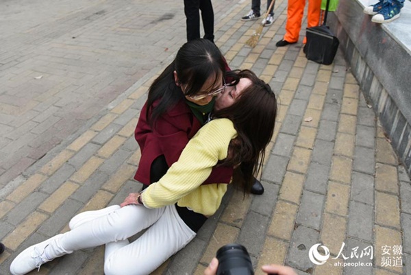 Cả gan cự tuyệt tình cảm của đại thiếu gia, nữ sinh xinh đẹp bị thiêu sống, hủy hoại cuộc đời, hung thủ lãnh án nhẹ nhàng nhờ gia thế khủng-4