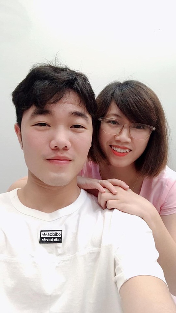 Xuân Trường tươi tắn, đón sinh nhật của mẹ cùng gia đình trước khi sang Hàn Quốc phẫu thuật-2