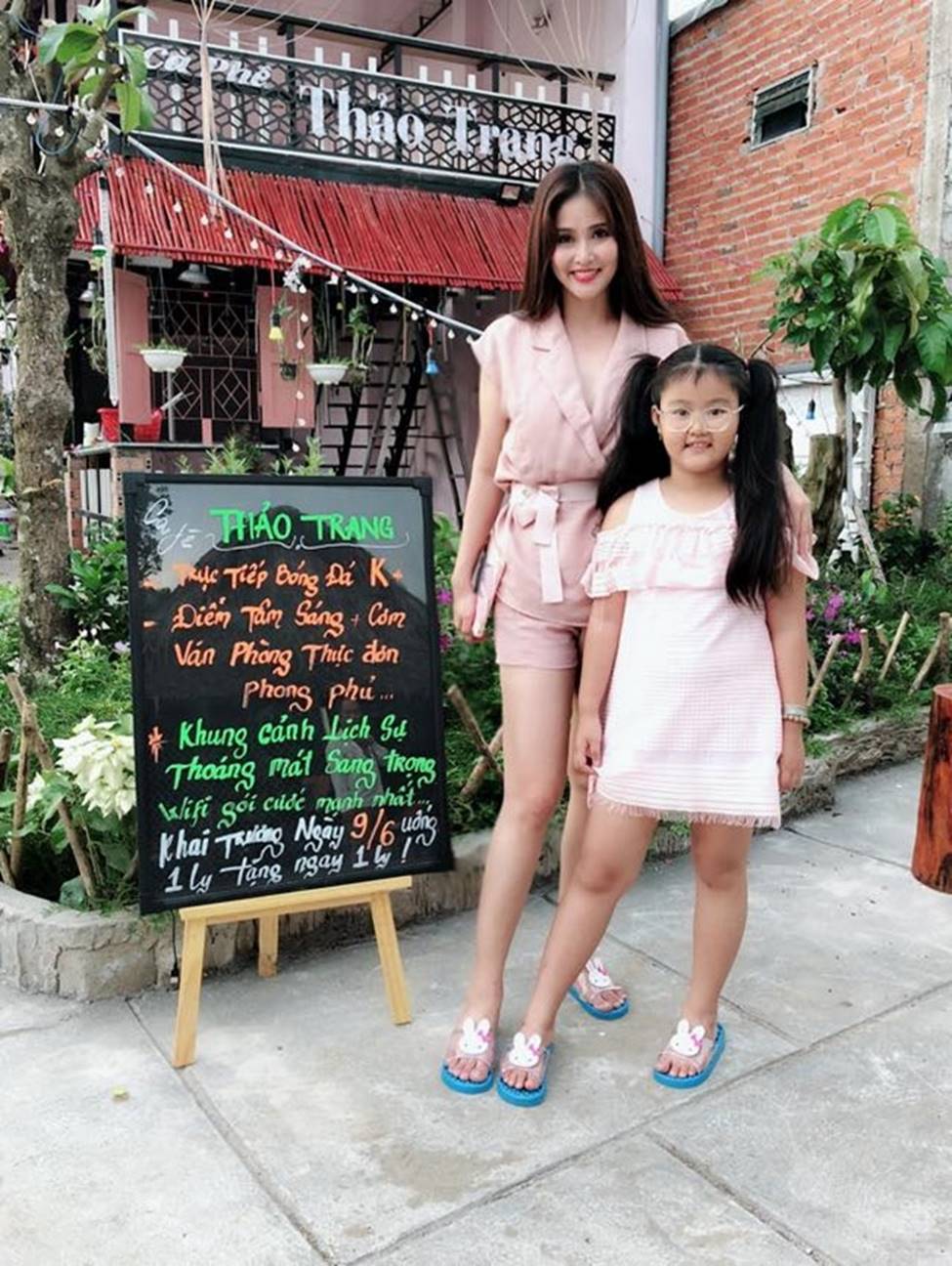 Thảo Trang Tiếng sét trong mưa từ vẻ chân chất đến gu mặc nóng bỏng-13