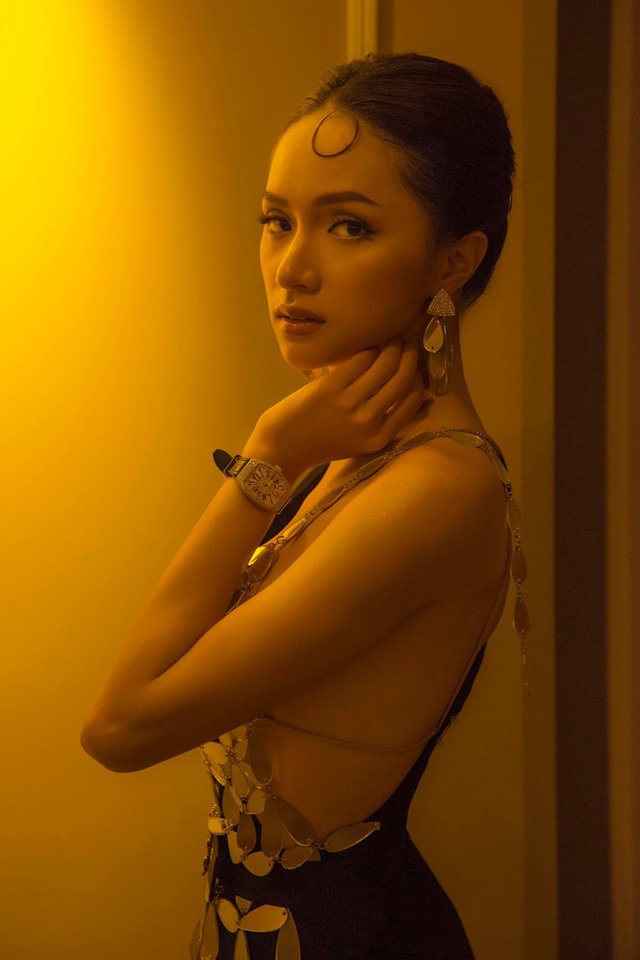 Bóc đại hai chiếc túi của Hương Giang, chúng ta có thể mua được 1 căn nhà!-7